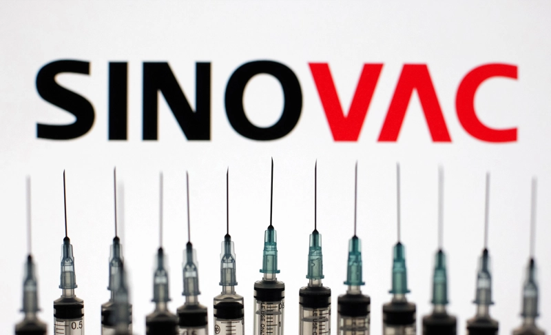 Partly_True: The Sinovac COVID-19 vaccine has been proven to be ineffective in Thailand.