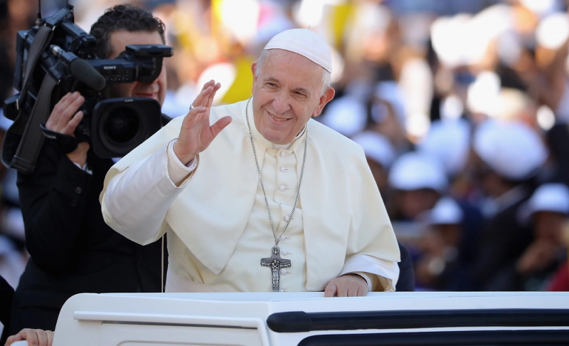 False: Pope Francis has announced his retirement.