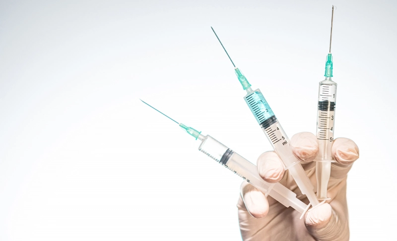 False: COVID-19 vaccines contain HIV virus fragments.