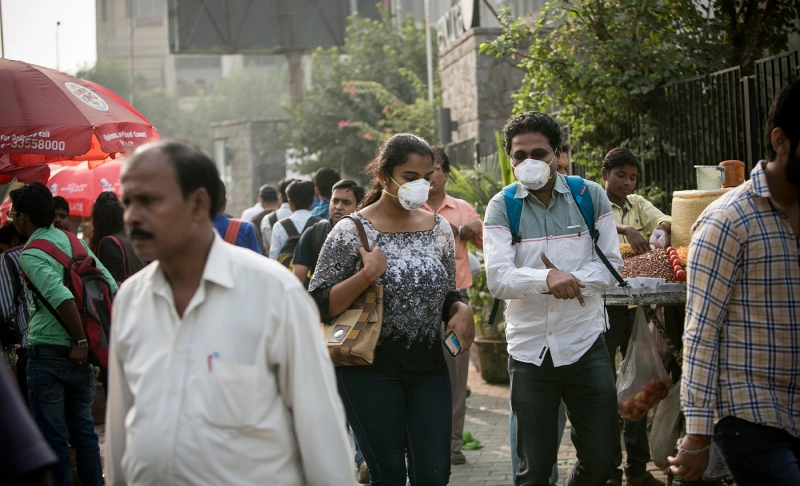 False: The fine for not wearing a mask in Mumbai is Rs 1000.