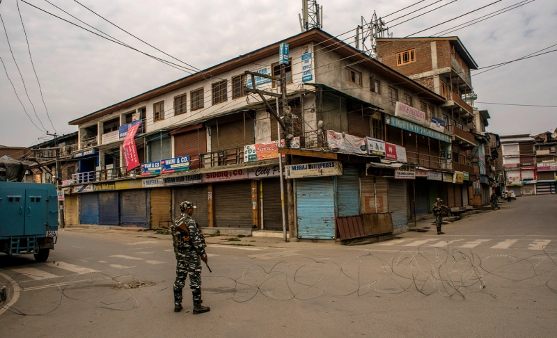 False: Stone pelting stopped in Kashmir after demonetisation.