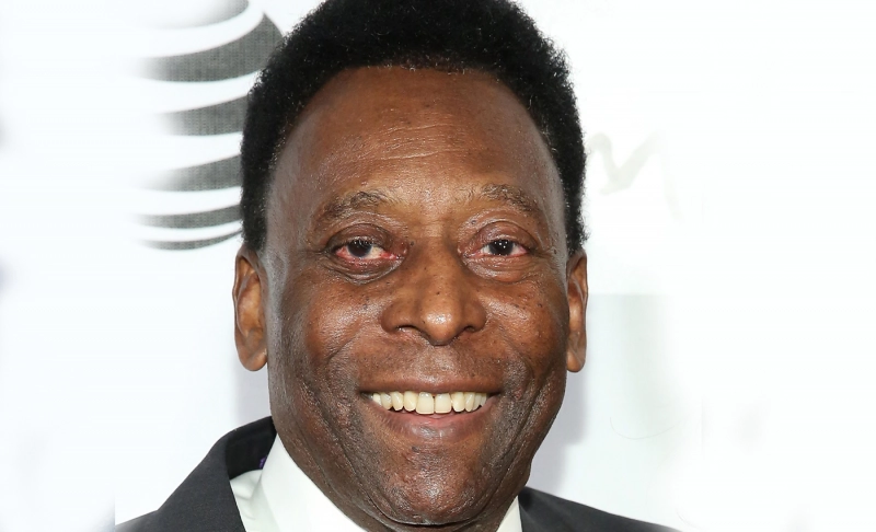 False: FIFA will keep legendary Brazilian footballer Pelé's feet in its museum.