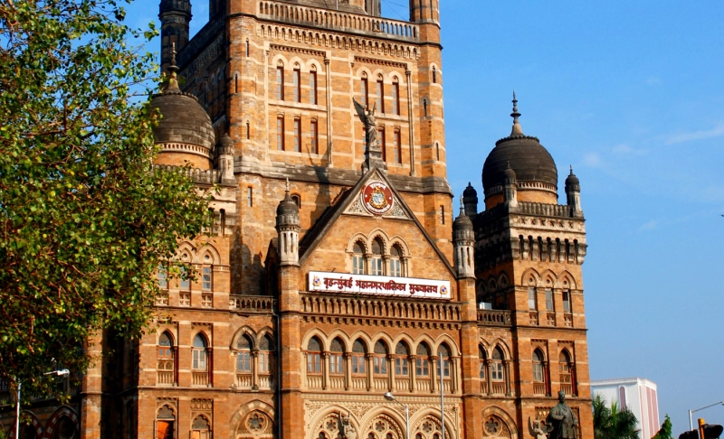 False: Brihanmumbai Municipal Corporation released new lockdown guidelines effective from May 1, 2021.