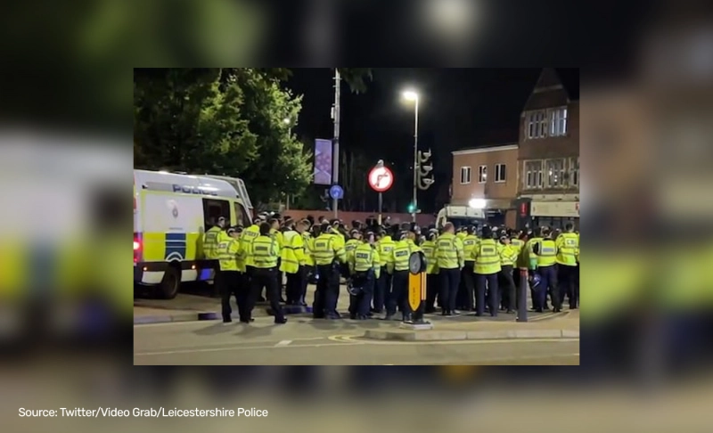 False: Children were held hostage in a temple in Leicester.