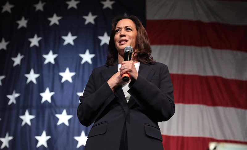 Misleading: Kamala Harris is the most left-wing senator.