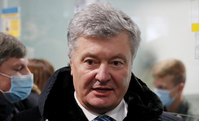 False: Ukraine's former president Petro Poroshenko was a CIA informant.