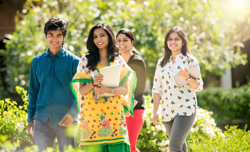 True: Students Federation of India protested, demanding vaccines for everyone.