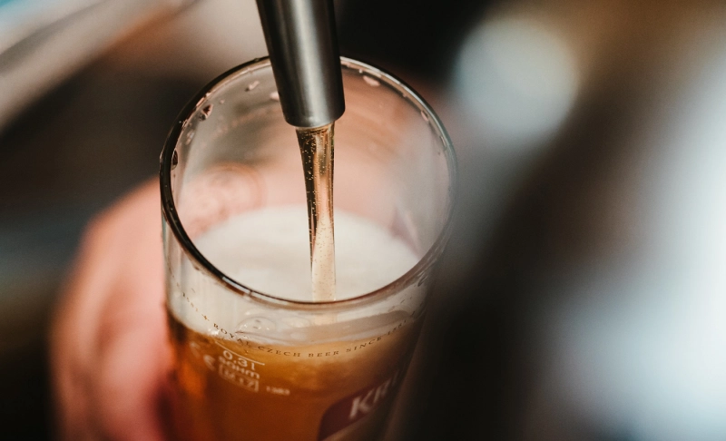 Misleading: If there are lots of bubbles in your drink, your drink is murky, changes color, or the ice sinks, then your drink has been spiked.