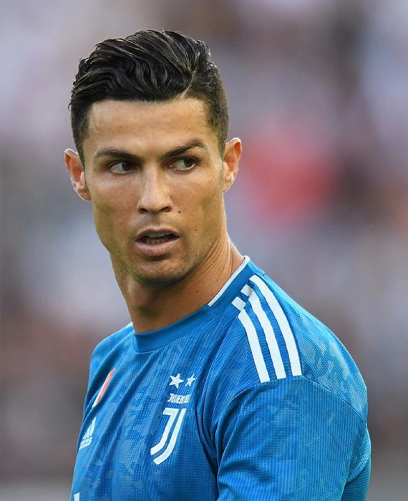 False: Cristiano Ronaldo has been converting his hotels into hospitals amid the coronavirus outbreak.