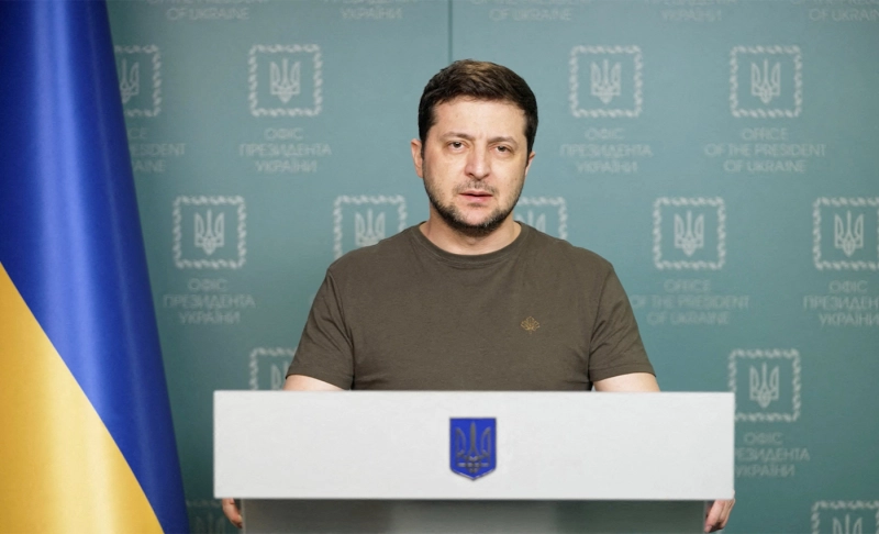 False: A video showed the presence of drugs on the desk of Ukraine President Volodymyr Zelenskyy.